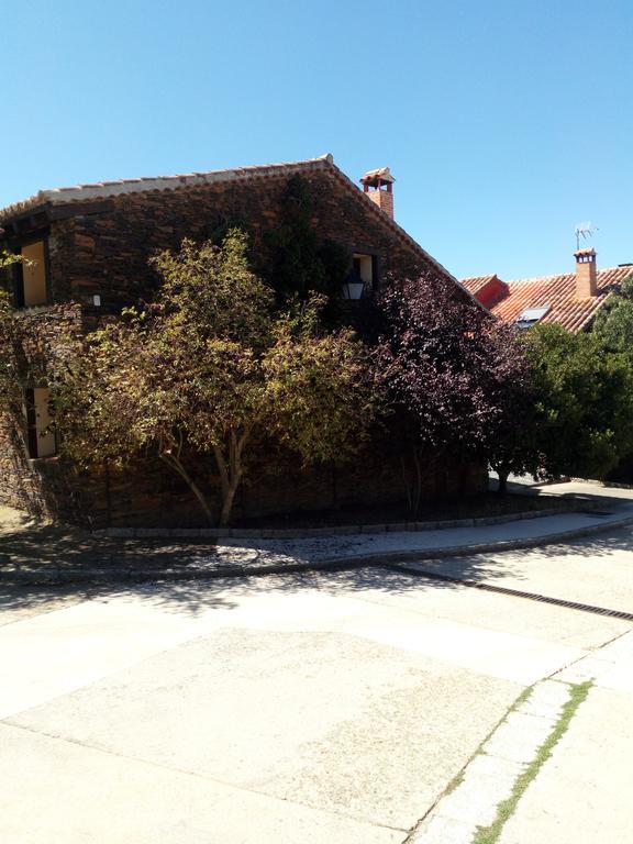 Hostal El Egio Cervera de Buitrago Exterior foto
