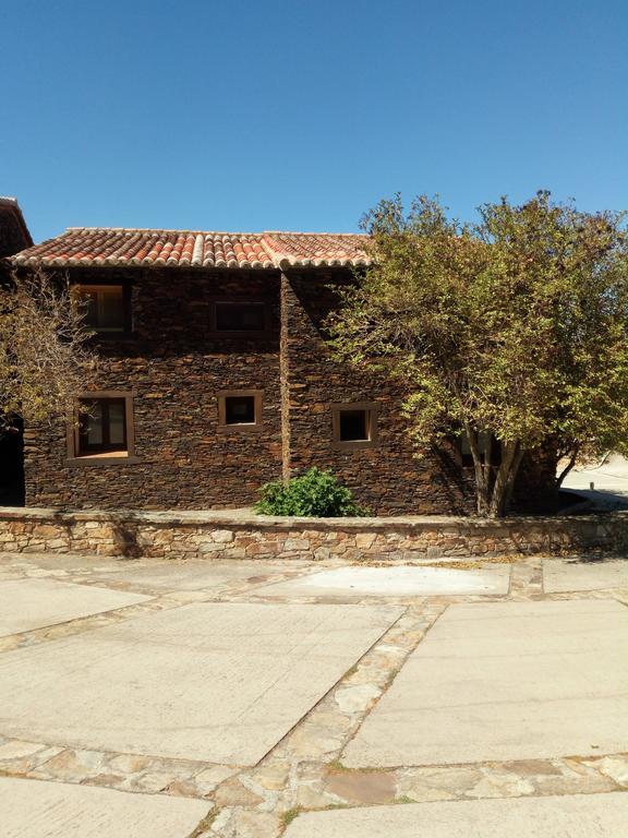 Hostal El Egio Cervera de Buitrago Exterior foto